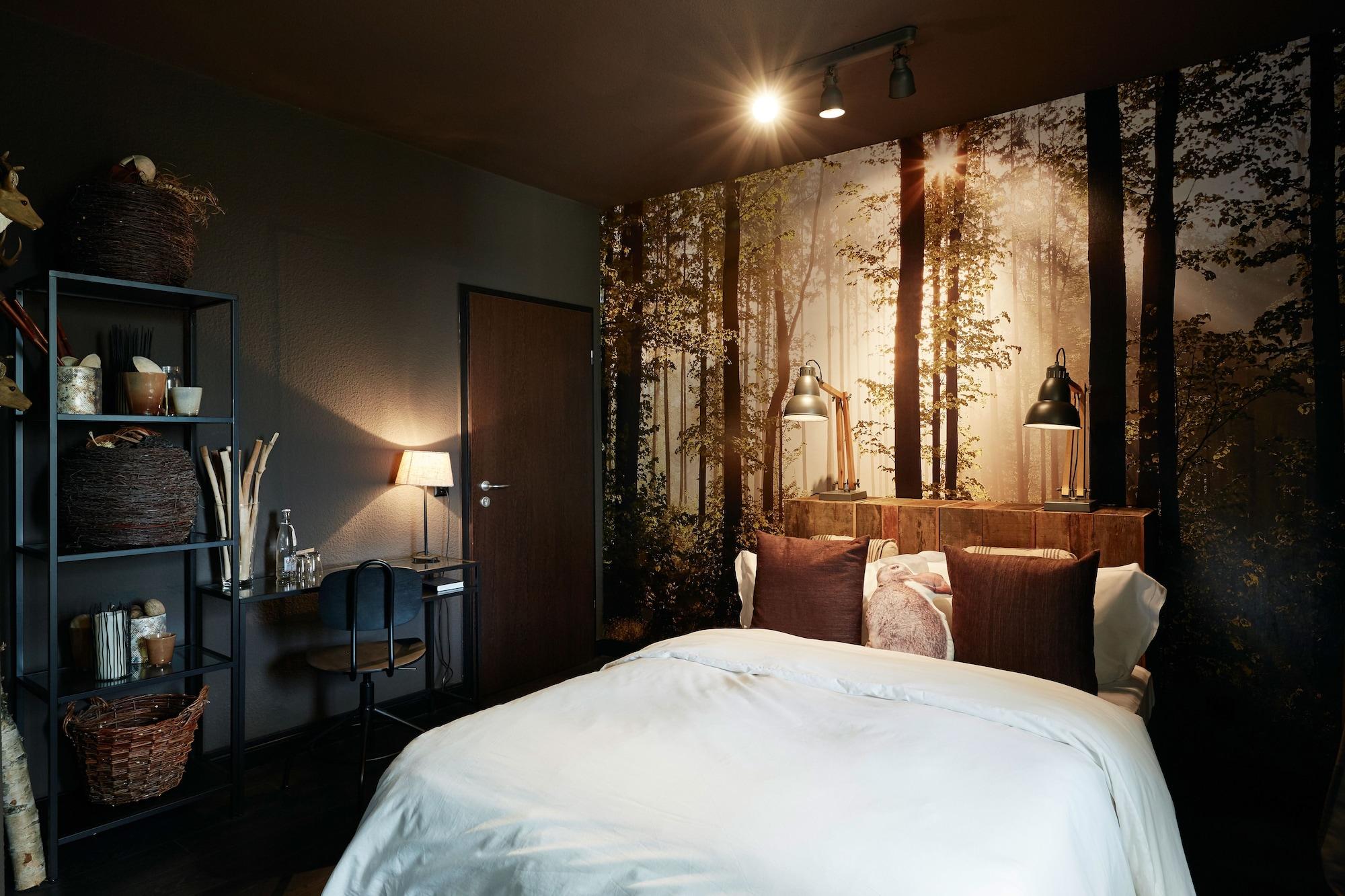 Friends Downtown Hotel 4*